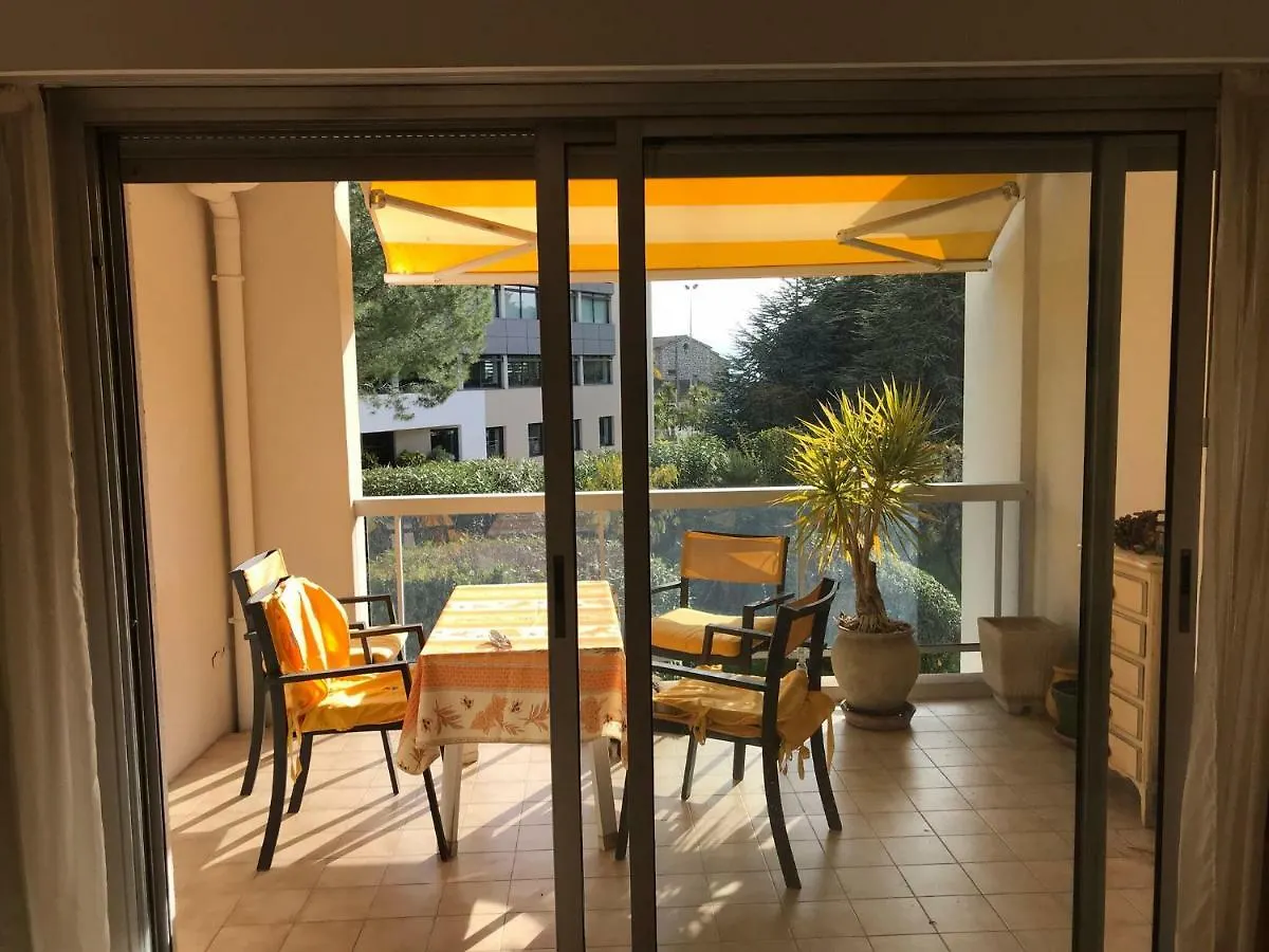 Апартаменты French Riviera Deluxe Near Nice Airport Кань-сюр-Мер Франция